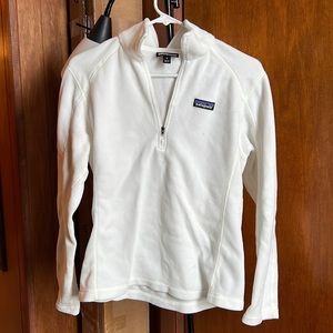 Patagonia white fleece sweatshirt, women’s